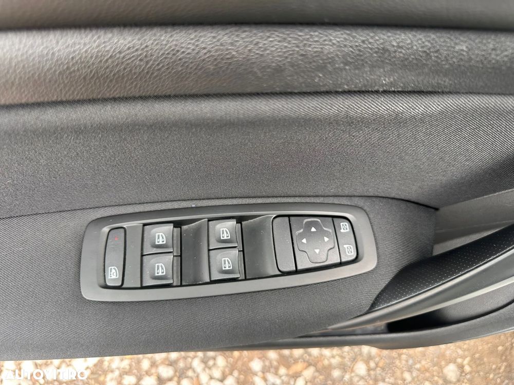Renault Megane BLUE dCi 115 BUSINESS EDITION - 14