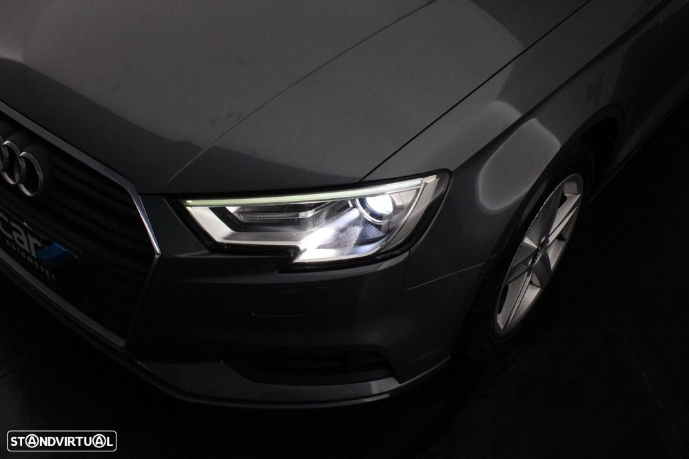 Audi A3 Limousine 30 TDI - 38