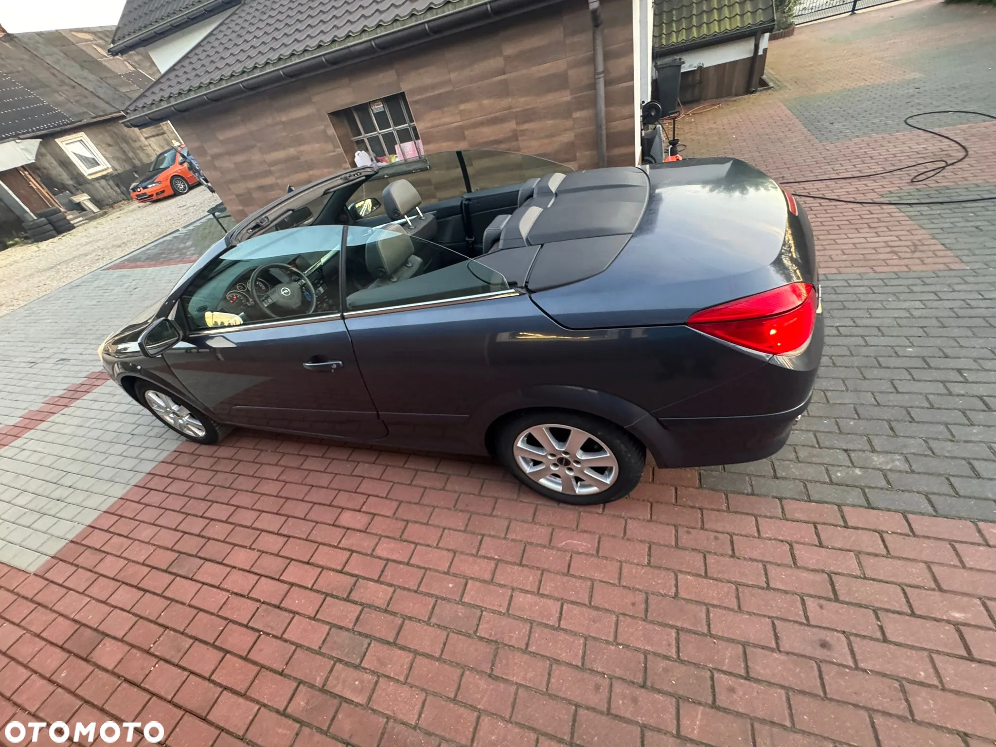 Opel Astra Twin Top 1.6 Cosmo - 23