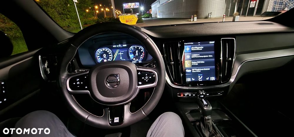 Volvo S60 T4 R-Design - 6