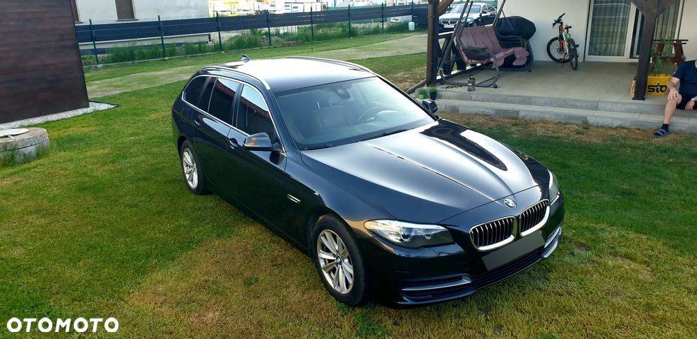 BMW Seria 5 518d - 12