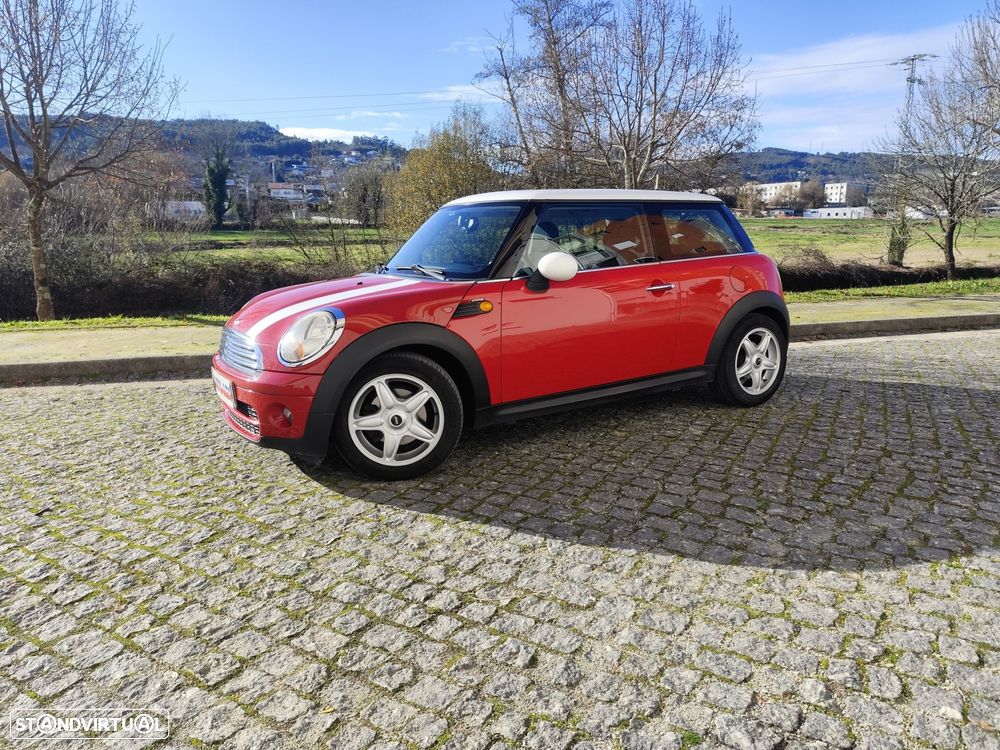 MINI 3 Portas Cooper D - 2
