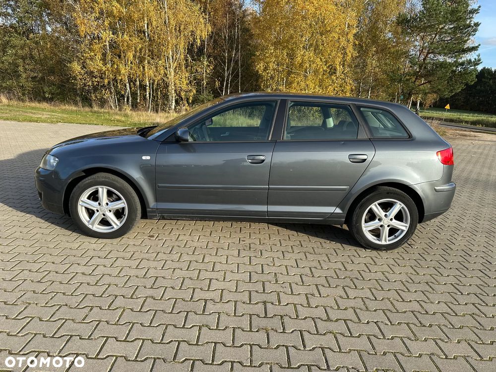 Audi A3 Sportback - 4