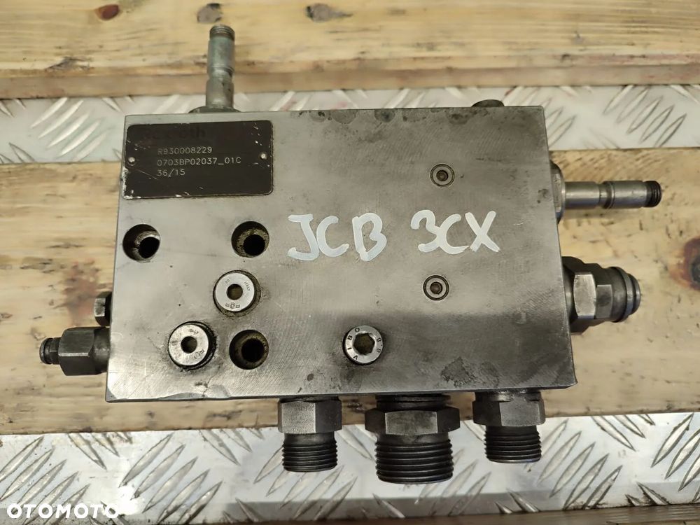 Zawór hydrauliczny R930002982 JCB 3CX - 2