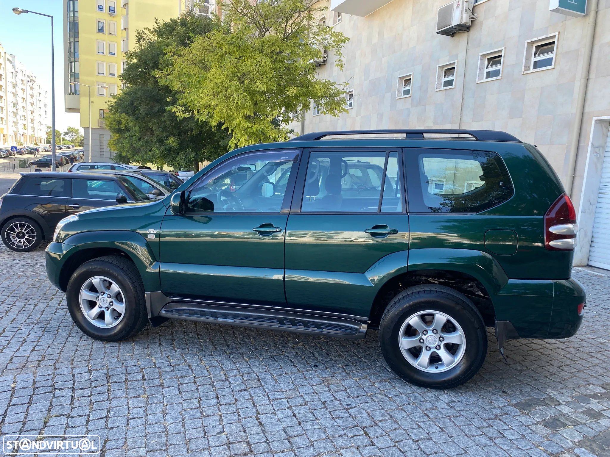 Toyota Land Cruiser D-4D Auto - 14