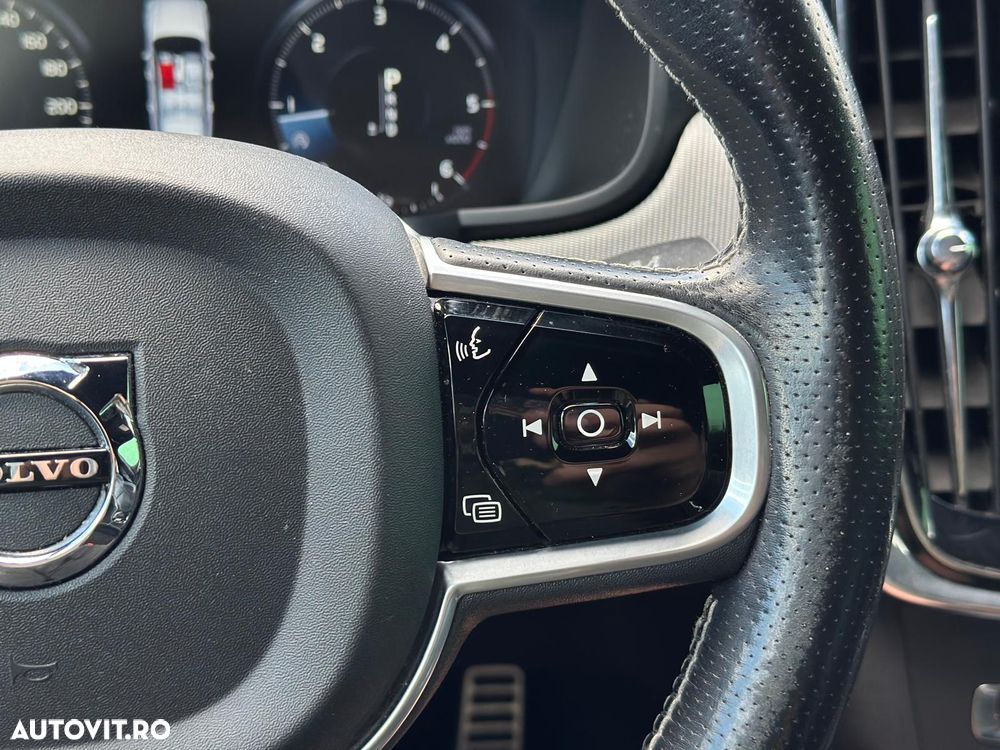 Volvo S90 D3 Geartronic R Design - 28
