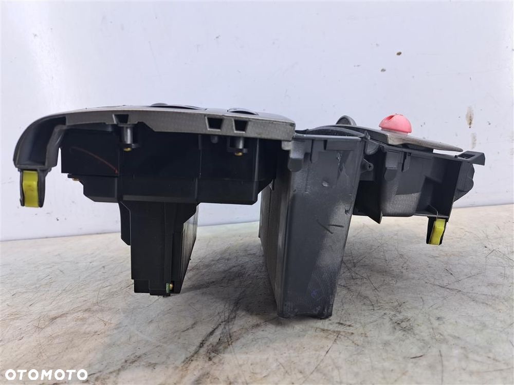 Panel klimatyzacji Toyota Corolla E12 2001-2007 - 3