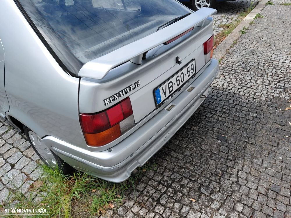 Renault 19 1.4 GTS - 4