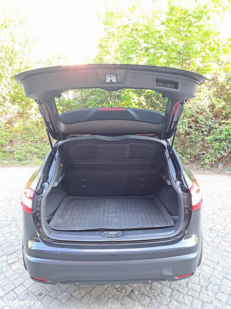 Nissan Qashqai 1.6 DCi Xtronic TEKNA - 16
