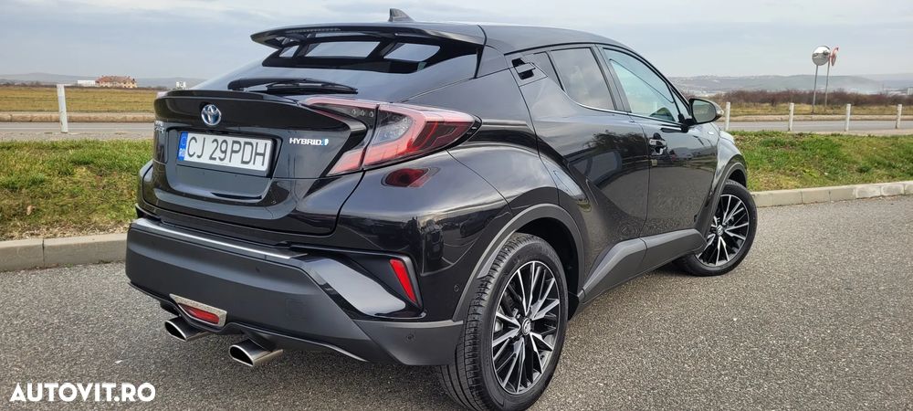 Toyota C-HR Hybrid Lounge - 4
