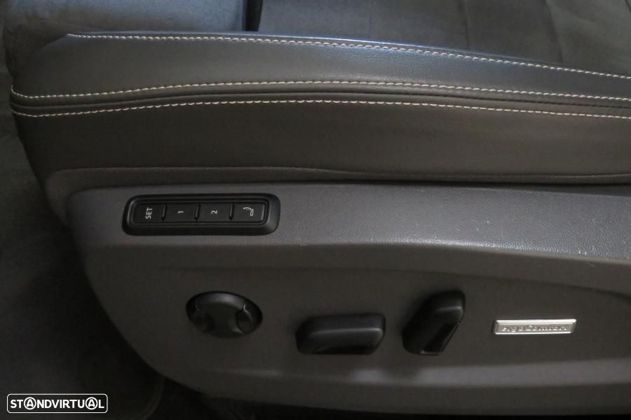 VW Multivan 2.0 TDI Style Longa DSG - 20