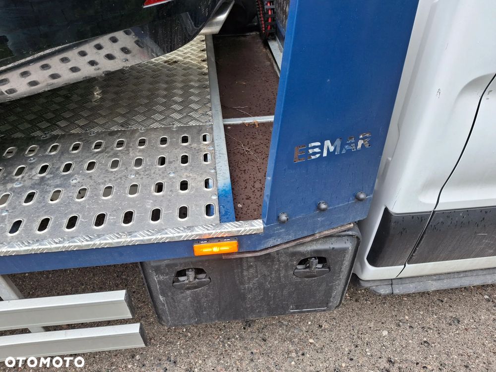 Ford Transit - 10