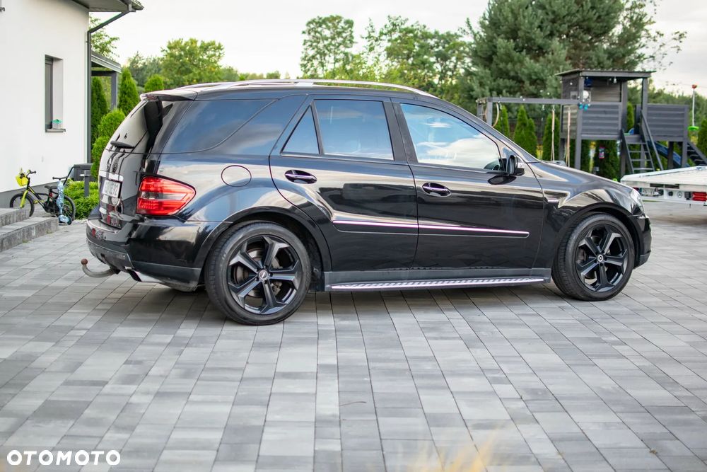 Mercedes-Benz ML - 8