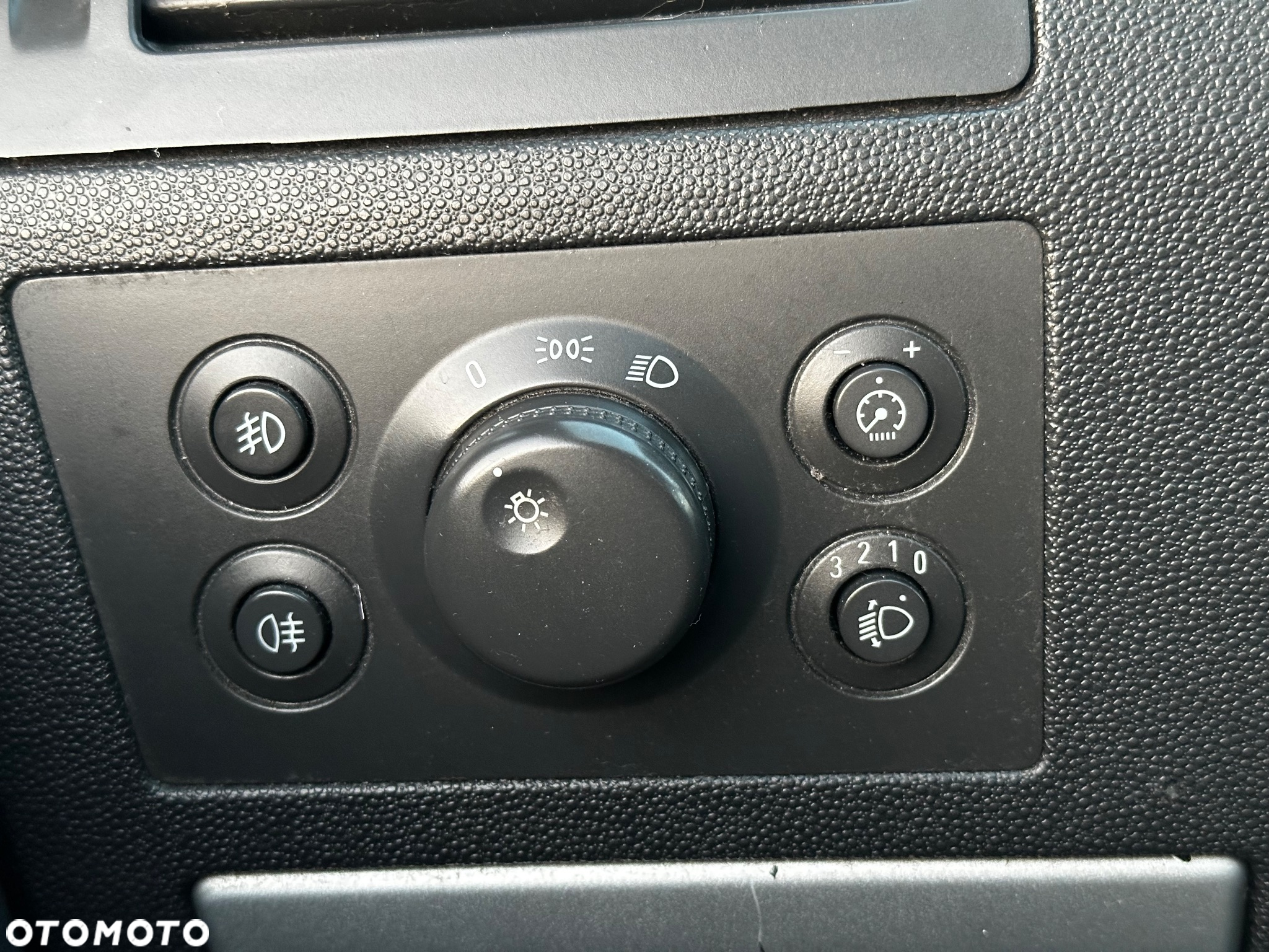 Opel Zafira 1.8 Cosmo - 27