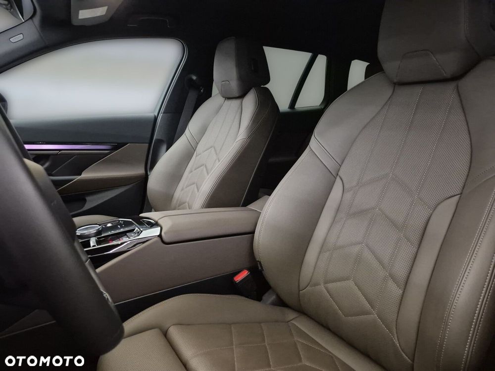 BMW Seria 5 520d mHEV M Sport - 21