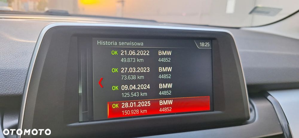 BMW Seria 2 218d - 30