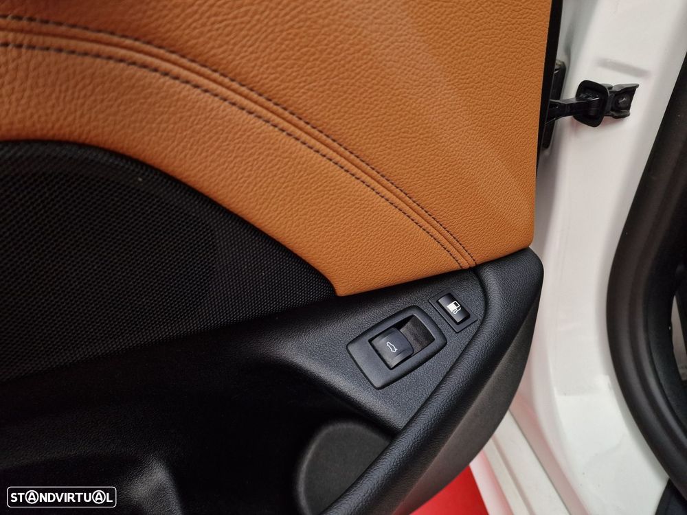 BMW 530 e Pack Desportivo M - 11