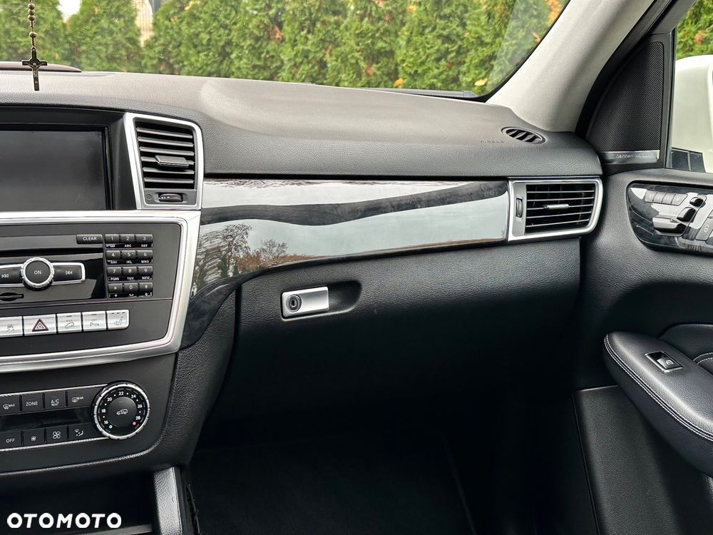 Mercedes-Benz ML 350 BlueTEC 4MATIC 7G-TRONIC - 15