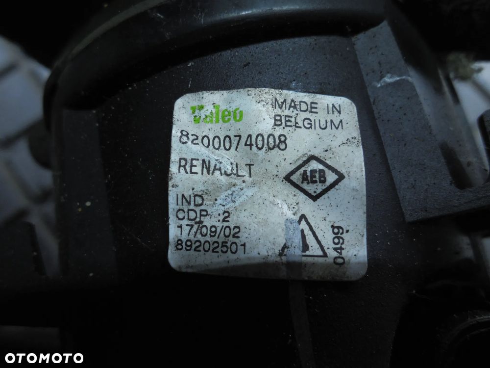 HALOGEN PRAWY RENAULT FLUENCE MEGANE 09-12 8200074008 POSIADAM 2 SZT - 2