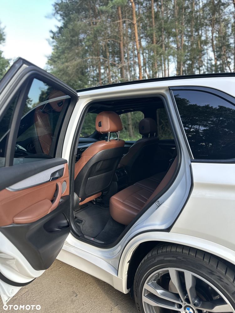 BMW X5 M M50d - 13