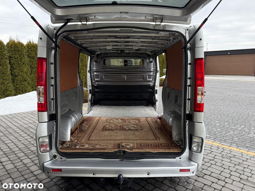 Opel Vivaro - 5