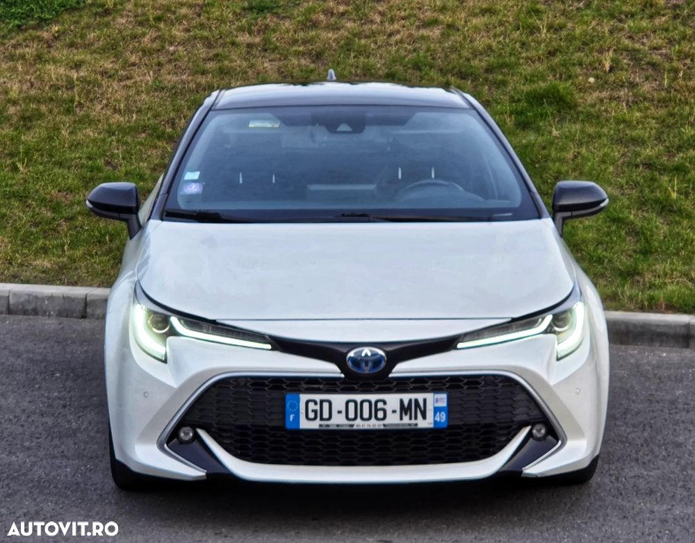 Toyota Corolla 1.8 Hybrid Business Edition - 4