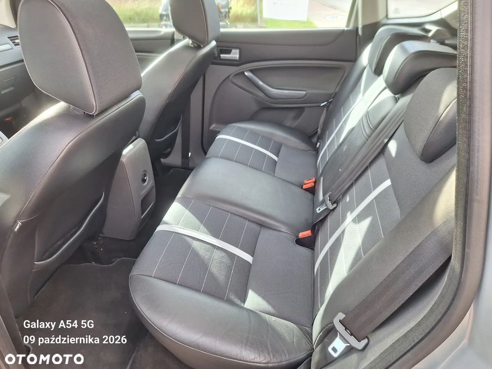 Ford Kuga 2.0 TDCi Titanium - 27