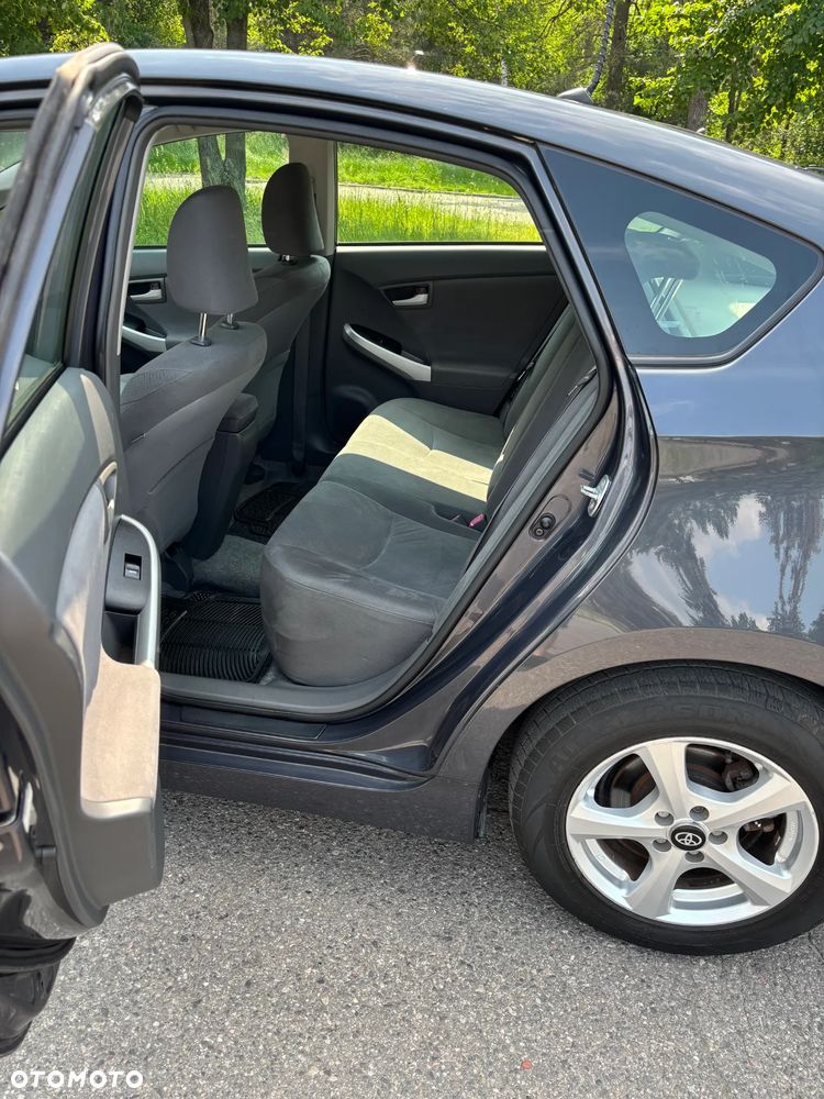 Toyota Prius 1.8 Hybrid Premium - 14