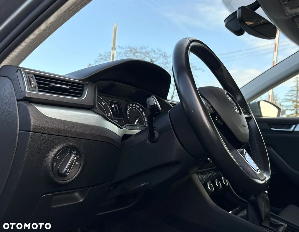 Skoda Superb 2.0 TDI 4x4 Ambition - 10