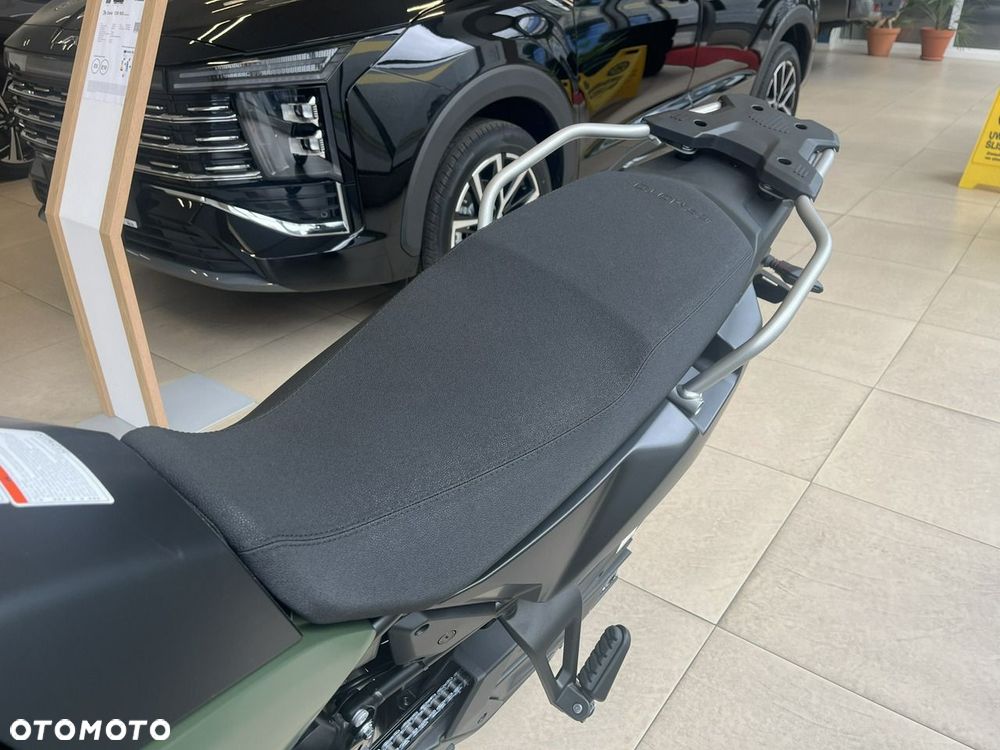 CFMoto MT-X - 9