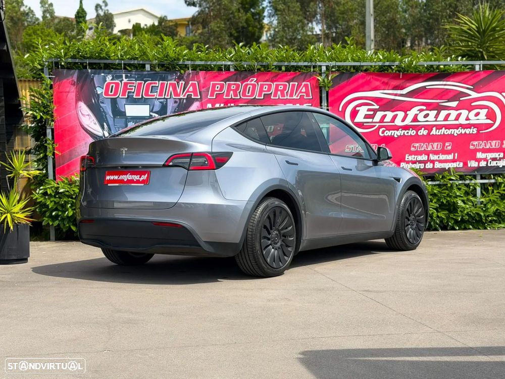 Tesla Model Y Standard RWD - 9