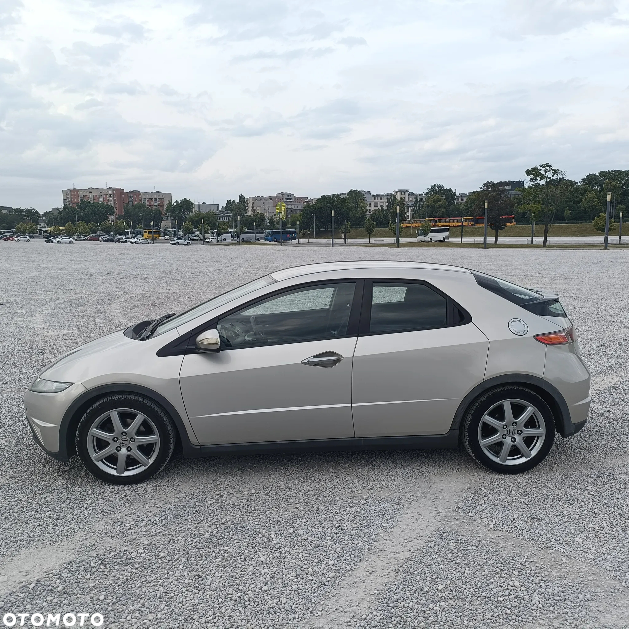 Honda Civic 1.8 Comfort - 14