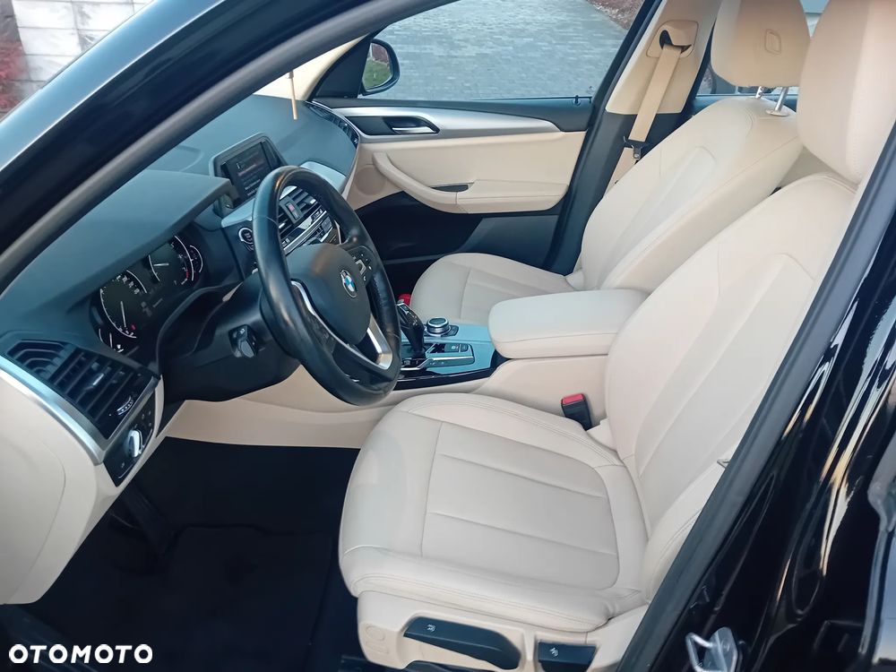 BMW X3 xDrive20i GPF Business Edition - 12