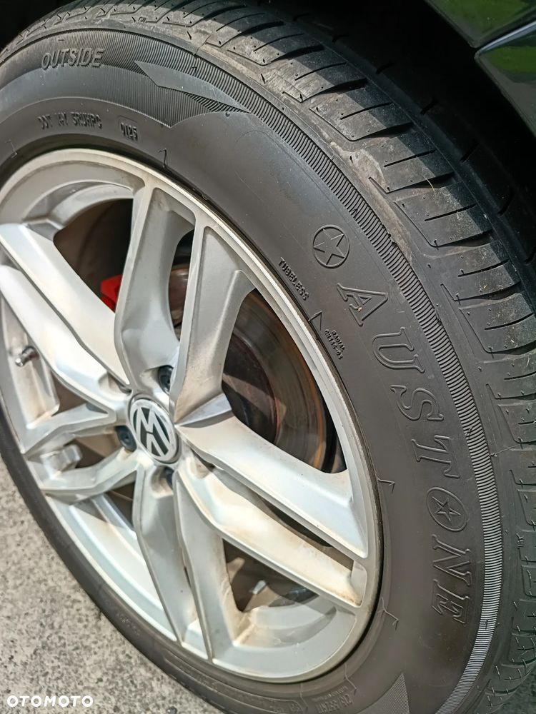 Volkswagen Touran 1.9 TDI Q-Line - 9