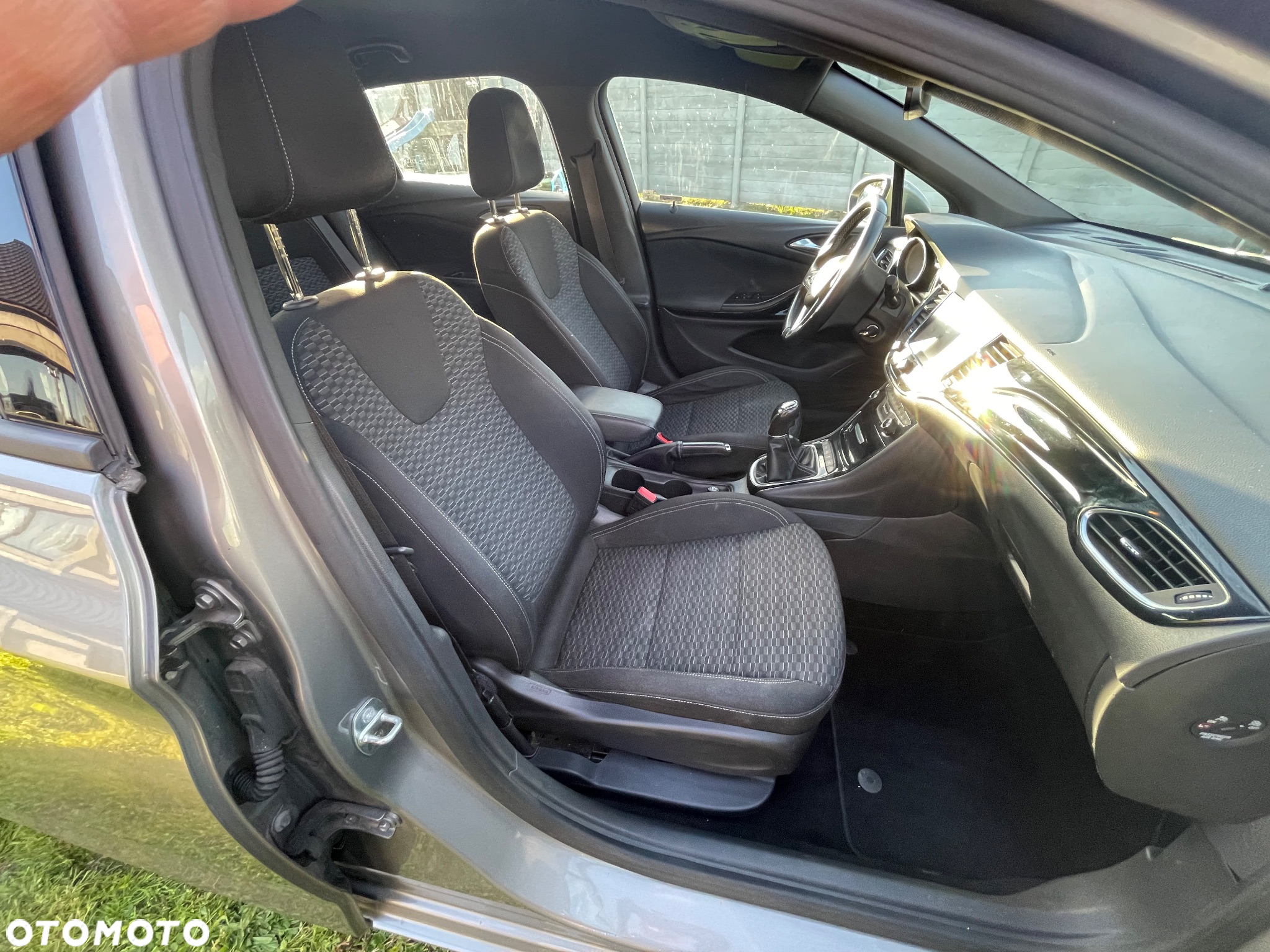 Opel Astra 1.4 Turbo Business - 15