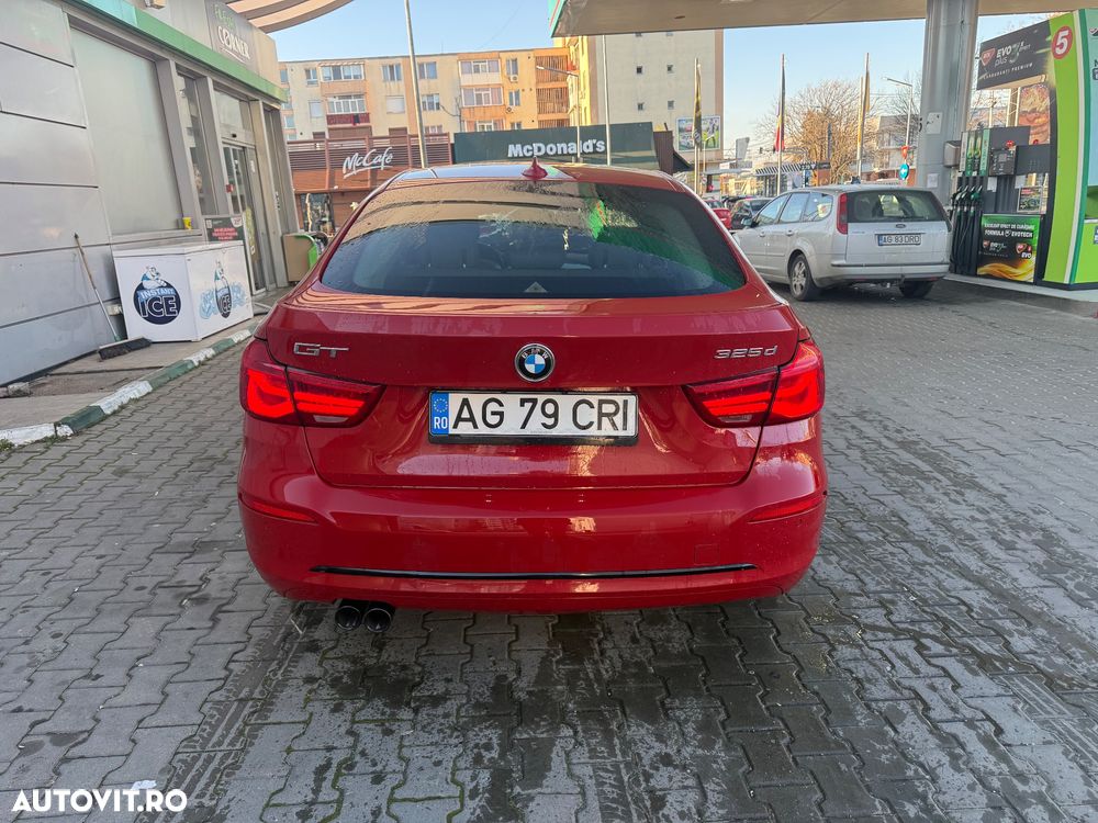 BMW Seria 3 325d GT Aut. Sport Line - 8