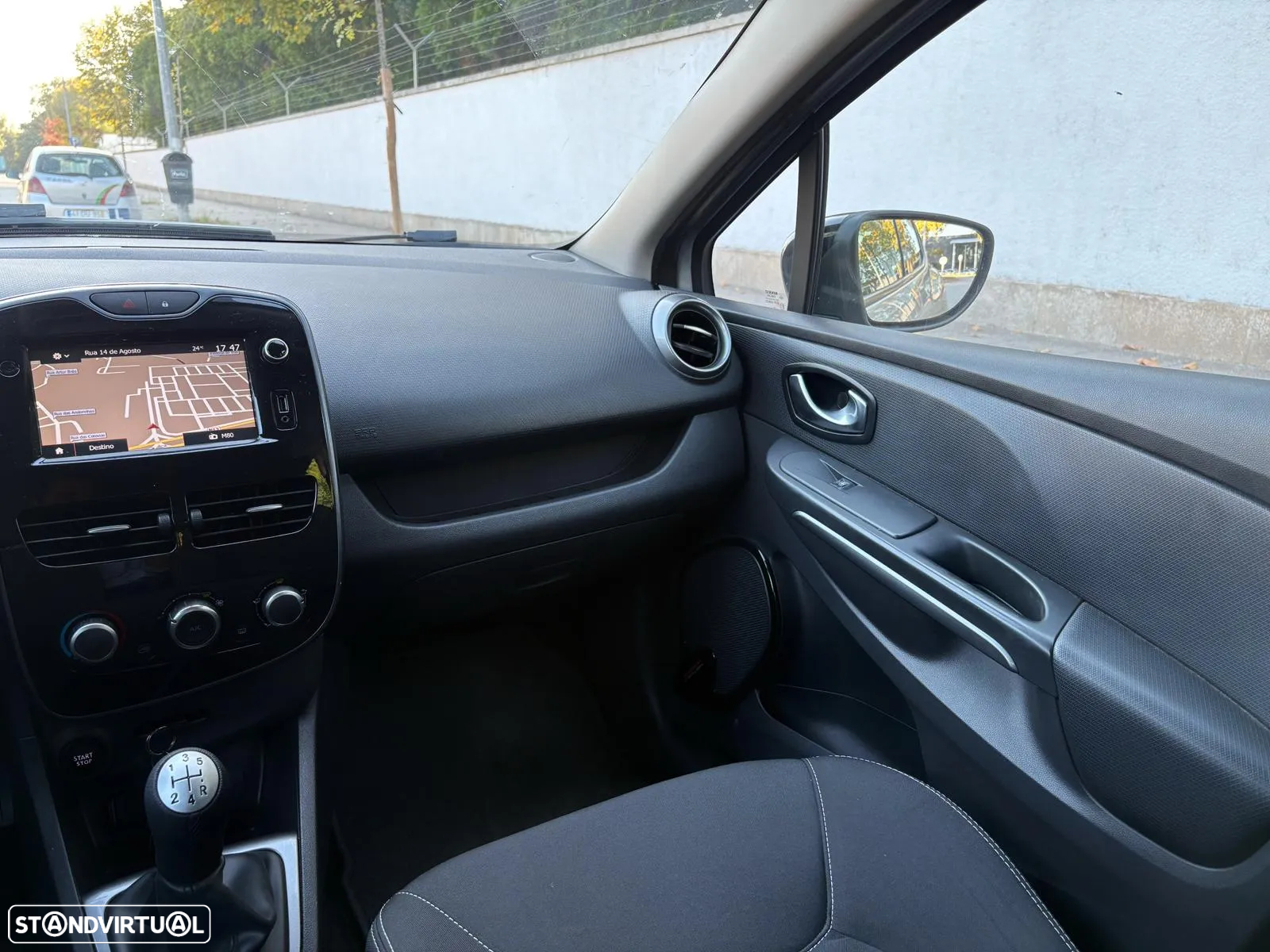 Renault Clio 0.9 TCe Limited Edition - 16