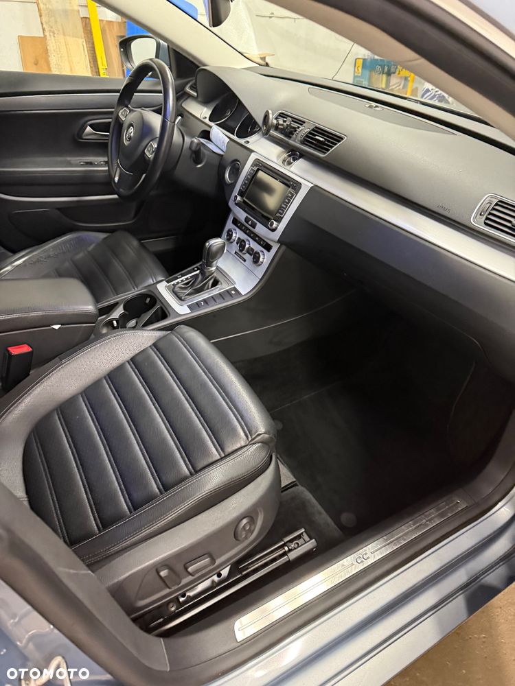 Volkswagen Passat CC - 12
