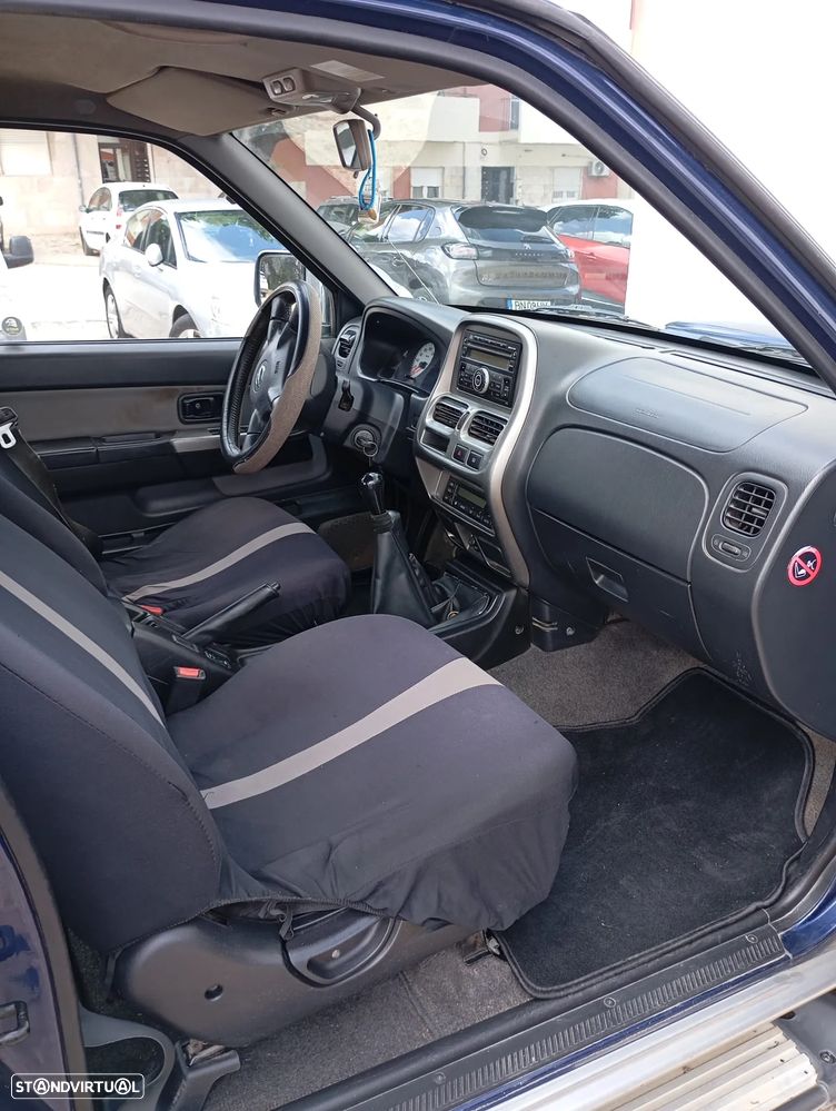 Nissan Pick Up 2.5 TD CD Navara - 6