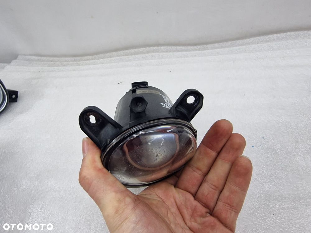 VW PASSAT B5 LIFT 00-05 LEWY / PRAWY HALOGEN , NR 3B7941700A / 3B7941699A  , NR AUKCJI H27 - 9