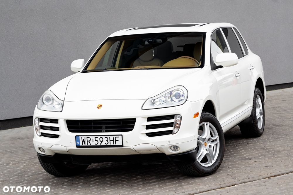 Porsche Cayenne - 1