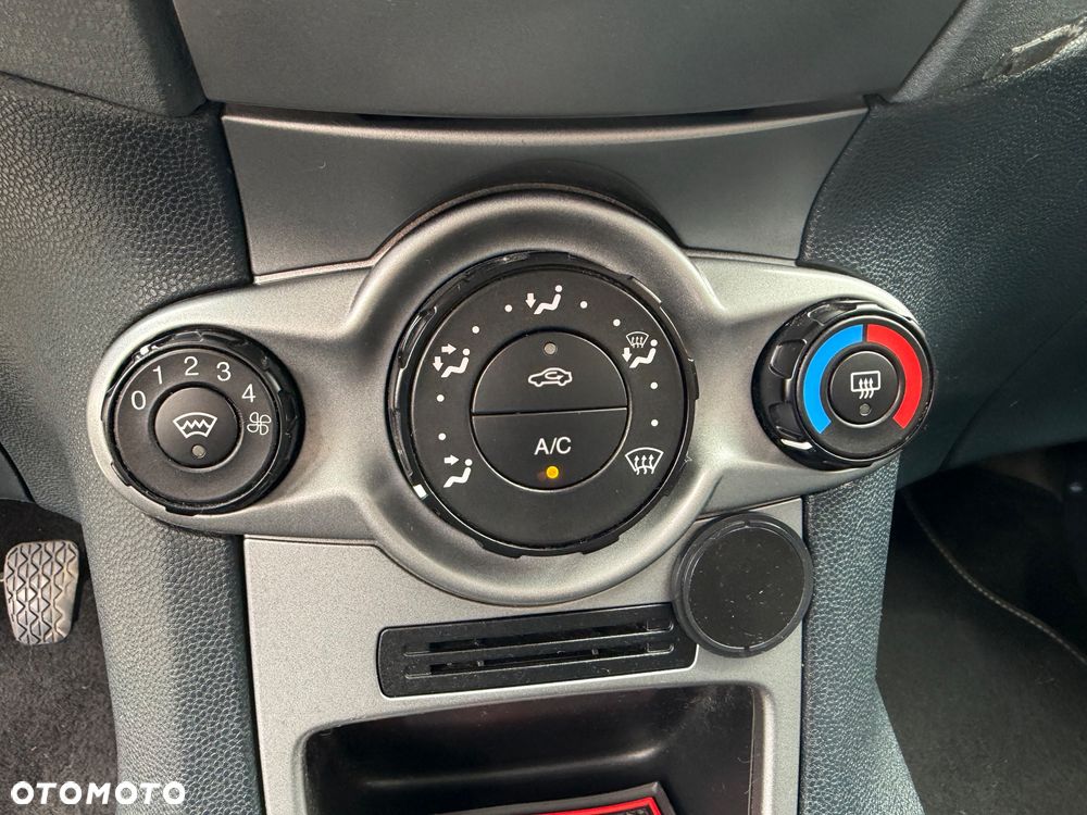 Ford Fiesta 1.25 Trend - 19