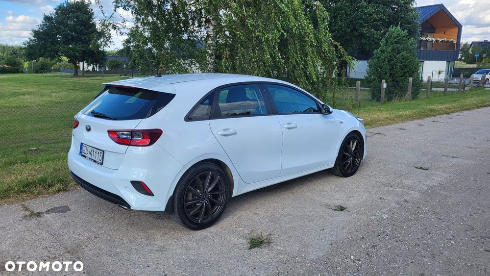 Kia Ceed 1.6 CRDi SCR M - 12