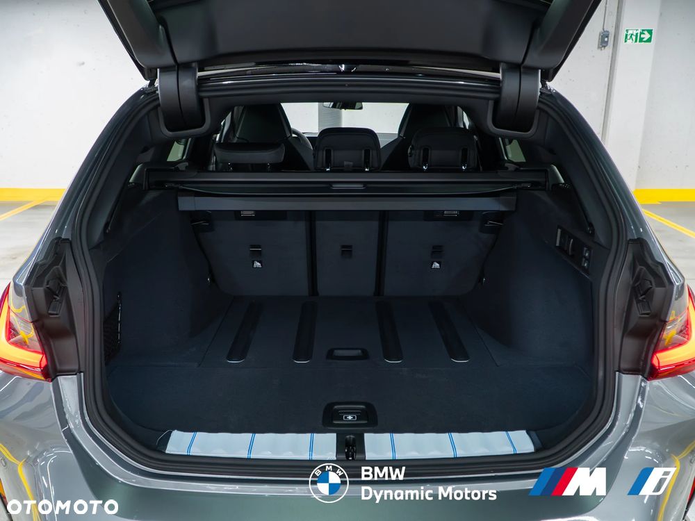 BMW M3 Competition M xDrive - 16