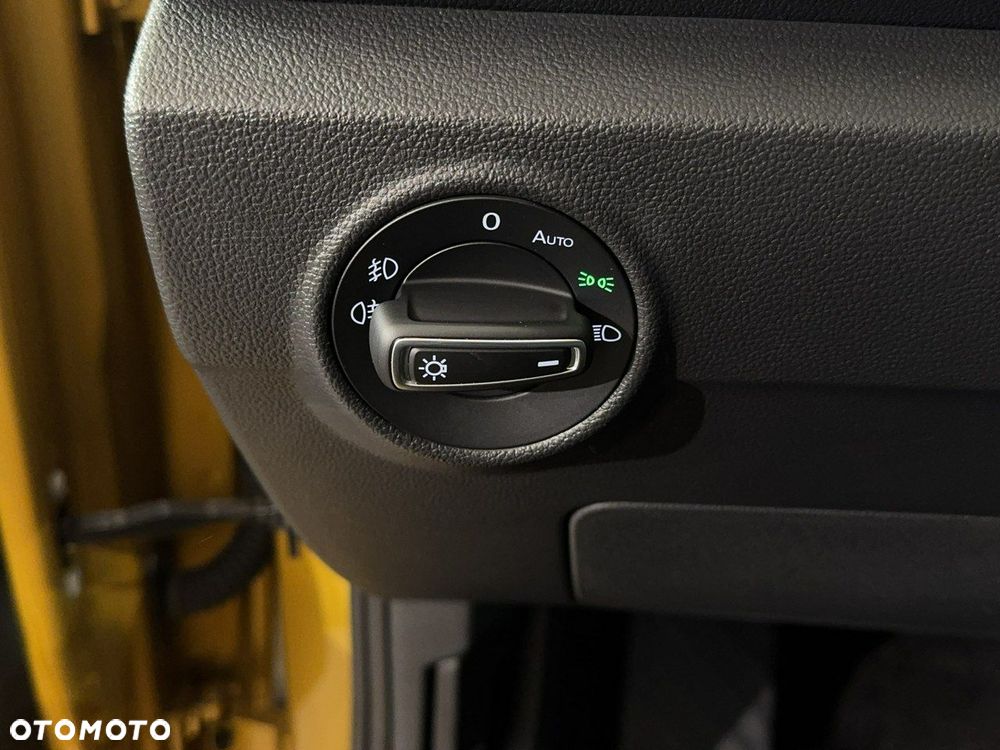 Volkswagen T-Roc - 31