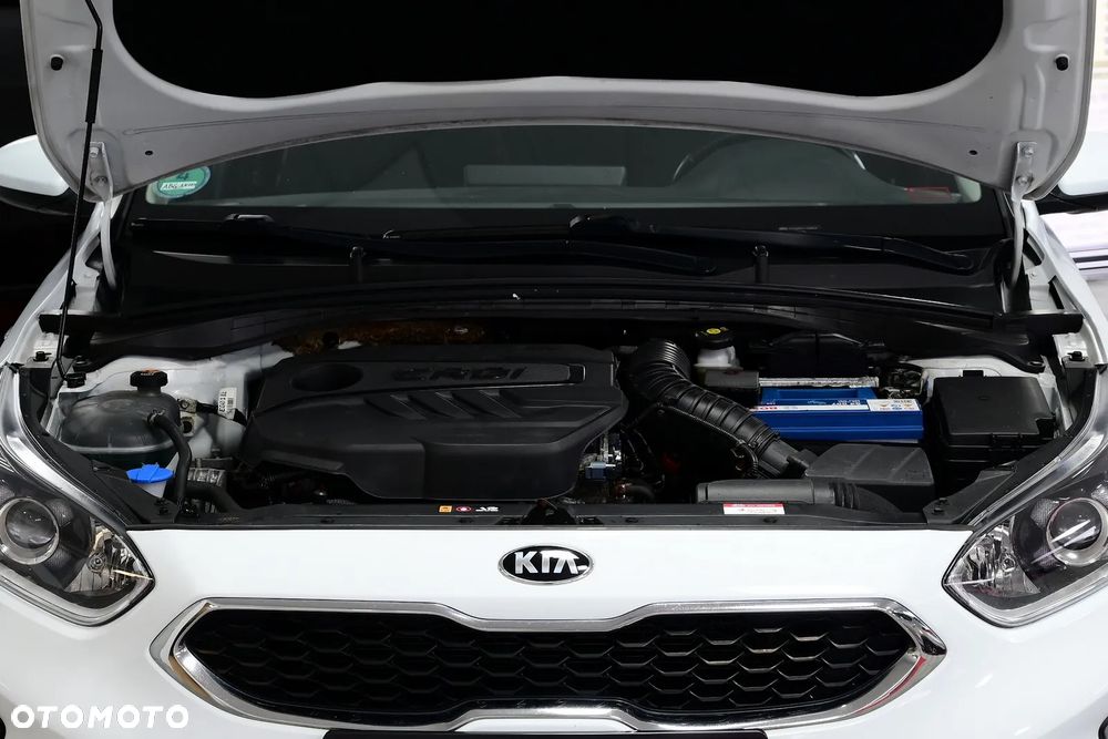 Kia Ceed - 9