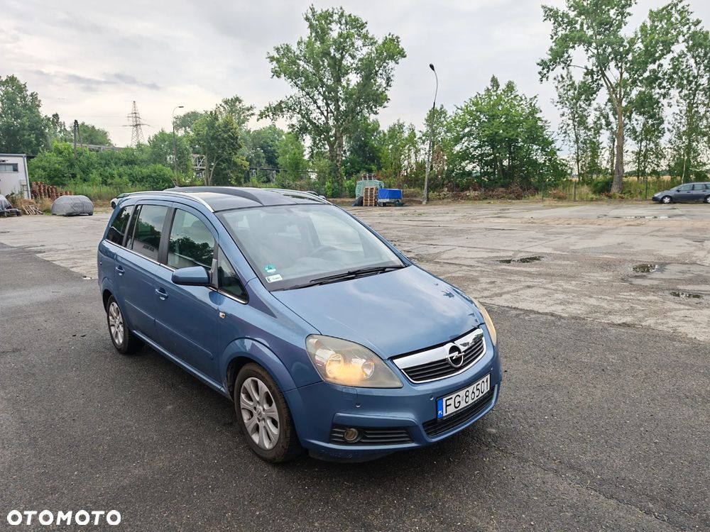 Opel Zafira 1.9 CDTI Cosmo - 1