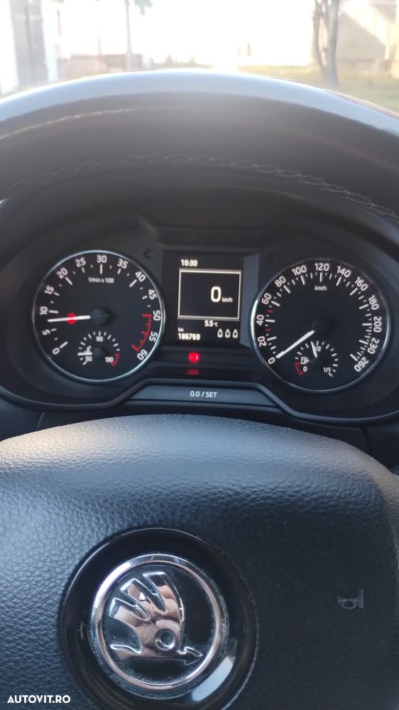 Skoda Octavia 1.6 TDI Style - 8