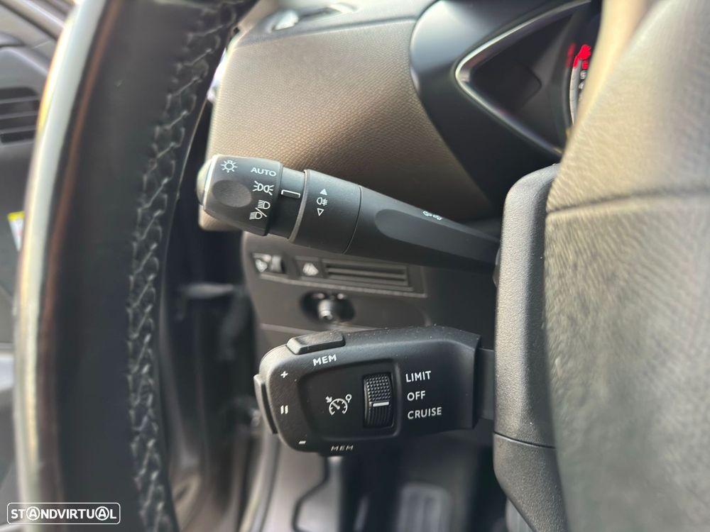 DS DS3 Crossback 1.2 PureTech Performance Line - 21