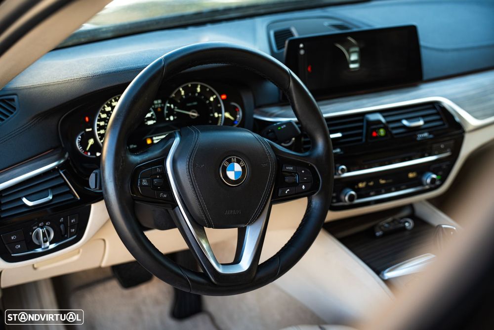 BMW 520 d Line Luxury Auto - 9